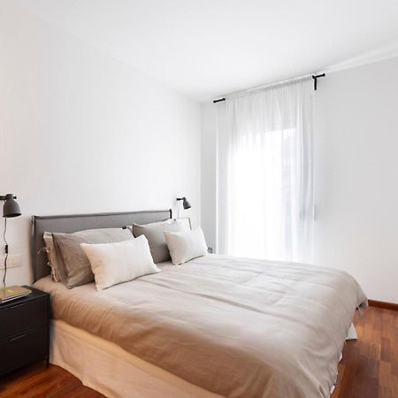 Enjoy Apartments Calle Paris Super Stylish บาร์เซโลนา ภายนอก รูปภาพ